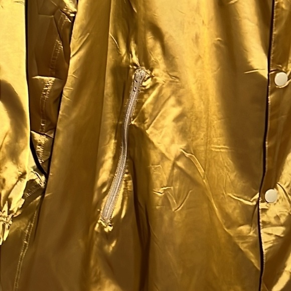 QALB Gold Tone Hooded Wind Jacket - Picture 6 of 13